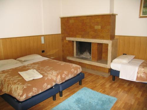 Hotel Oasi Тренто Екстериор снимка