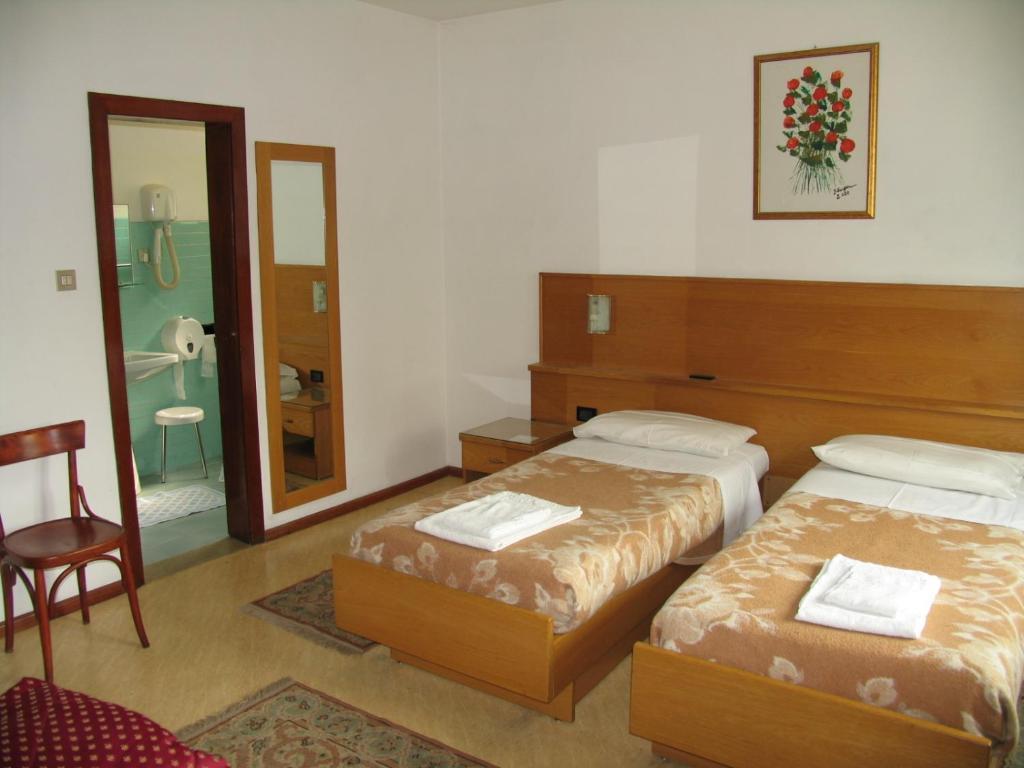 Hotel Oasi Тренто Стая снимка