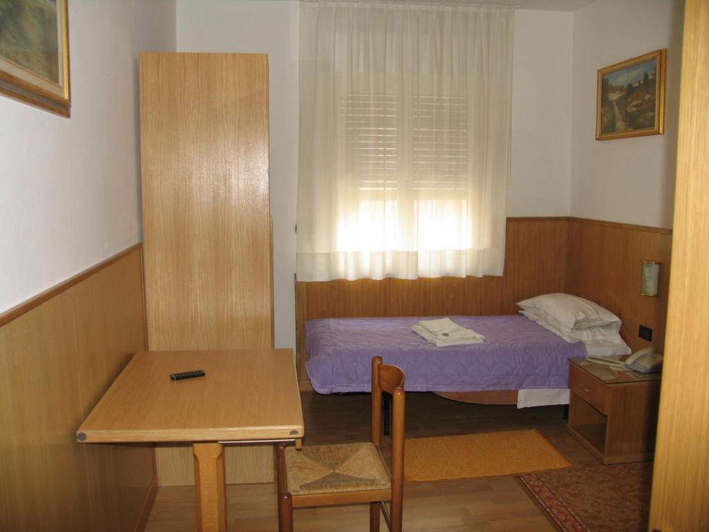 Hotel Oasi Тренто Екстериор снимка