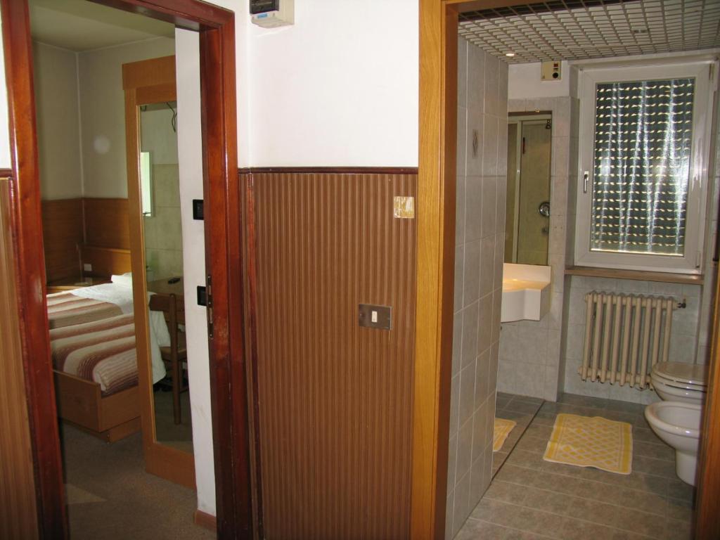 Hotel Oasi Тренто Екстериор снимка