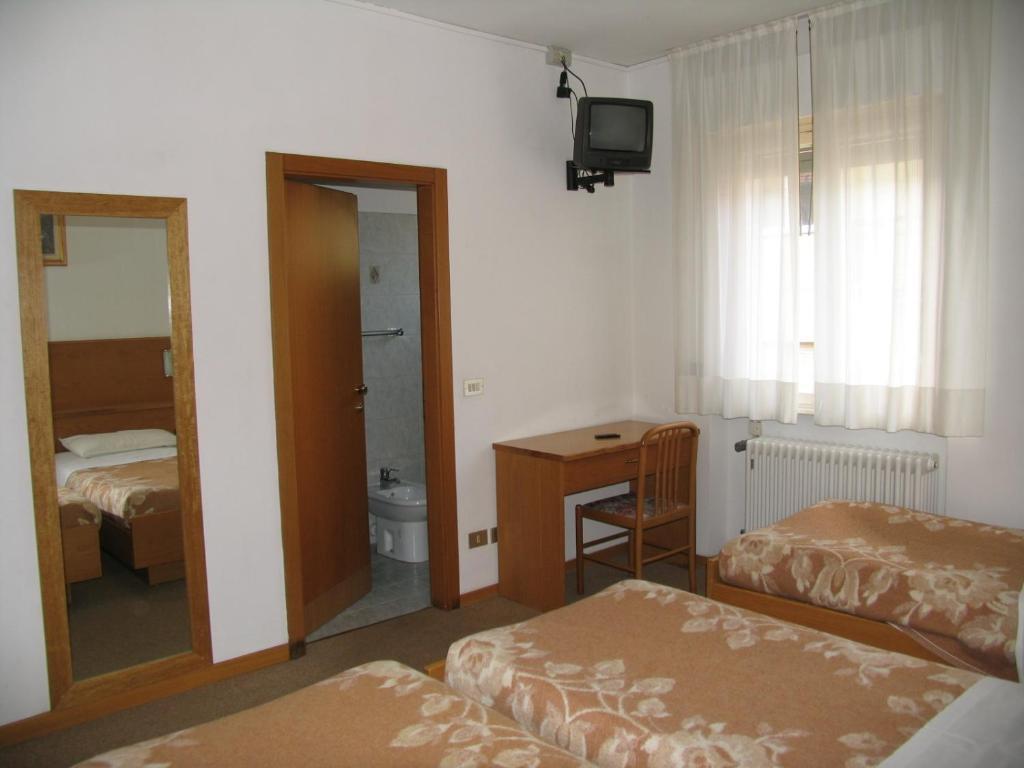 Hotel Oasi Тренто Стая снимка